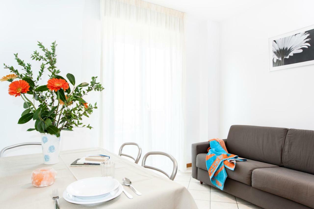 Residence Cigno Rimini Exterior photo